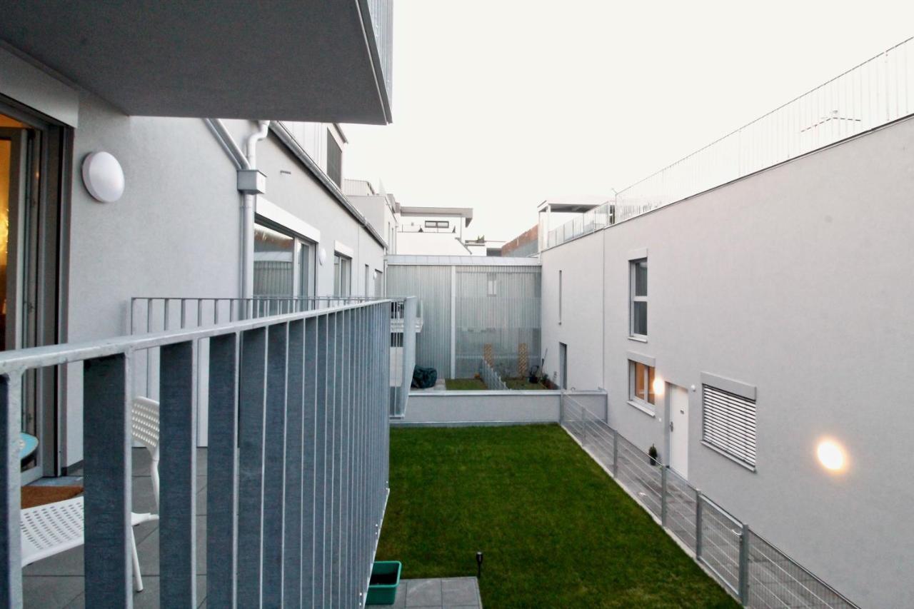 Balcony/Pool/Free Parking Garage Studio Viena Exterior foto