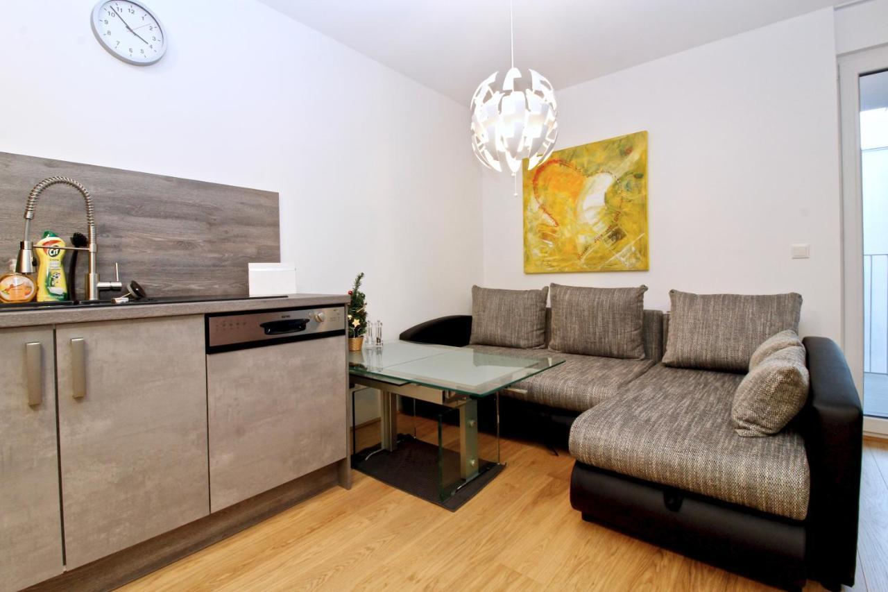 Balcony/Pool/Free Parking Garage Studio Viena Exterior foto