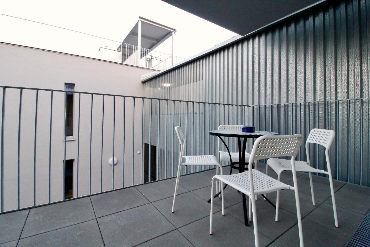 Balcony/Pool/Free Parking Garage Studio Viena Exterior foto